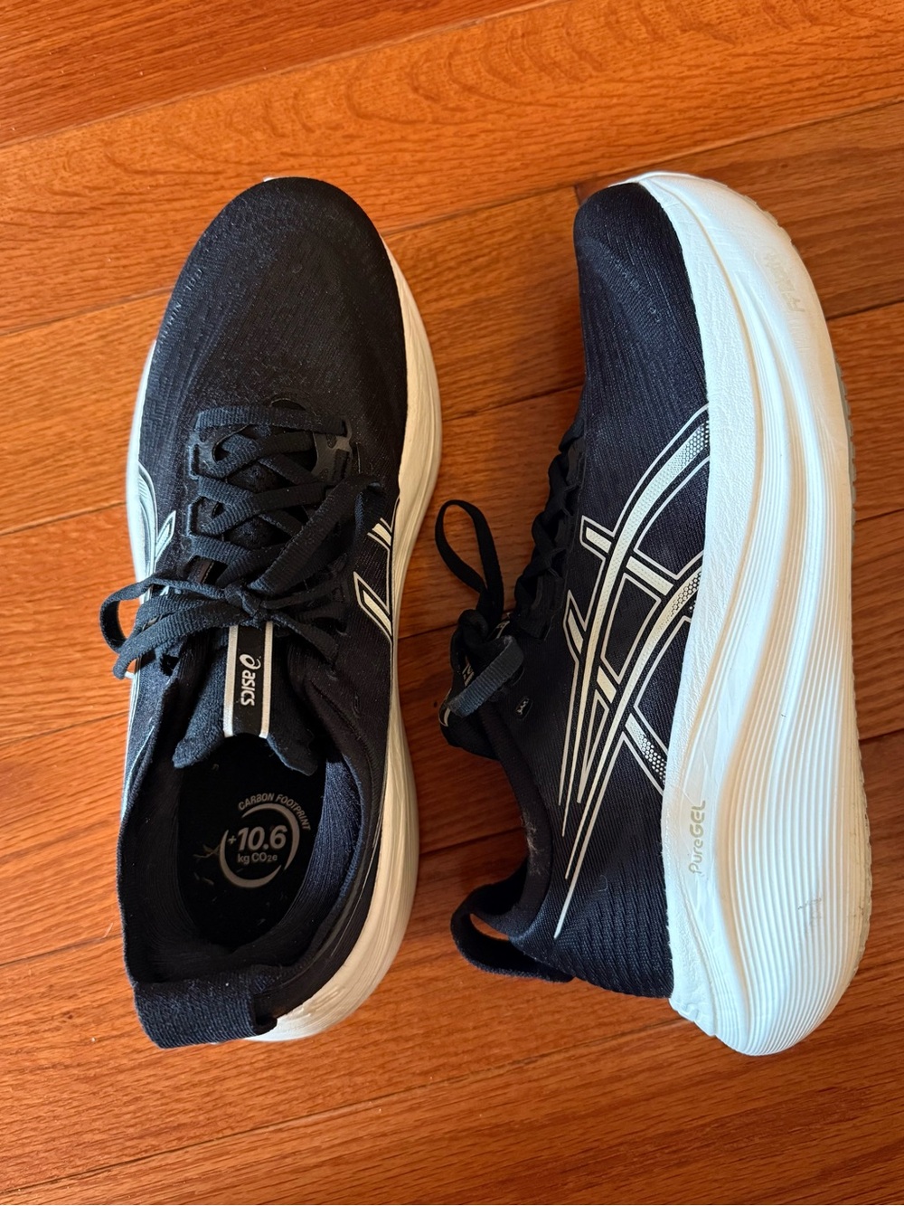 Asics Gel-Nimbus 27 Women's Narrow Running Shoes - Size US 10 (42)- Lightly Used